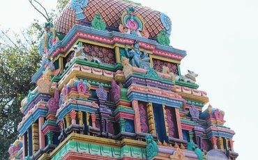 Нилкантх Махадев Храм